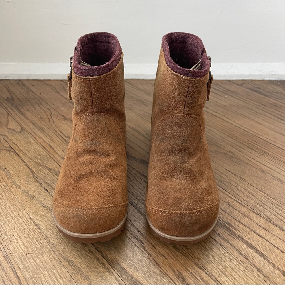 Sorel Meadow Zip Waterproof Boots. Size 8 - Picture 2 of 10